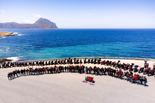 Passione Ducati celebrata a livello globale con #WeRideAsOne